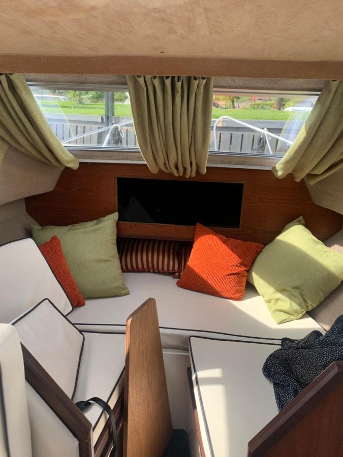 Barrs Court Beds Bed & Breakfast Warmley Екстериор снимка